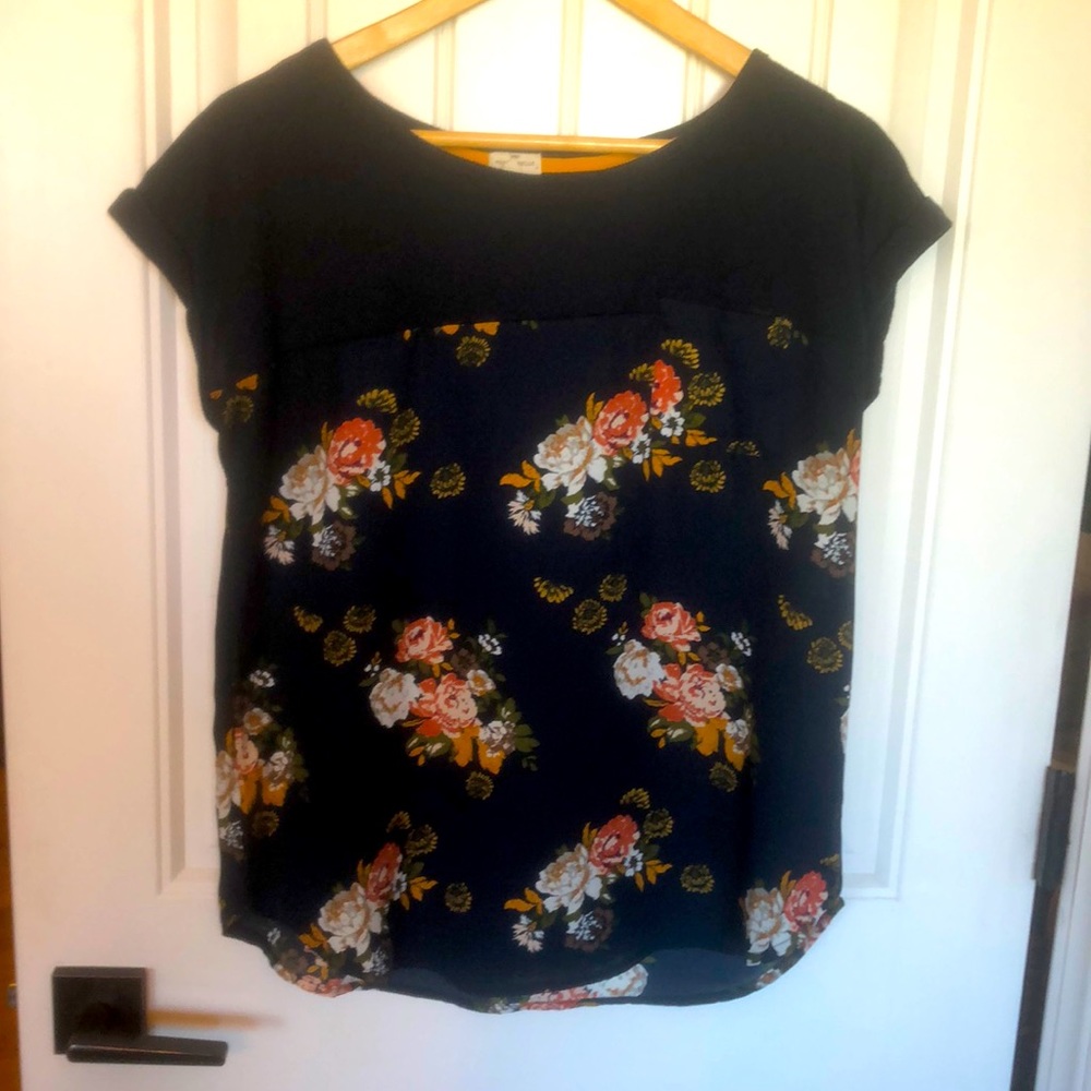Stitch Fix - Blouse- Medium